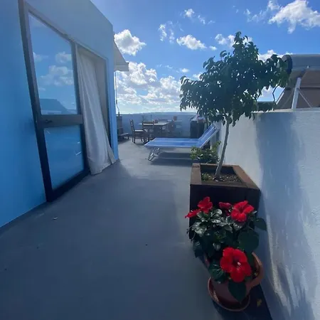 Huge House. Rooms. Rooftop Garden. Relaxation Homestay *