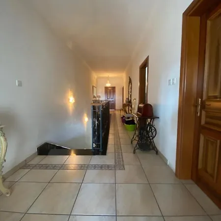 Alloggio in famiglia Huge House. Rooms. Rooftop Garden. Relaxation